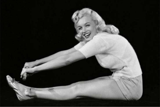 marilyn monroe practicando pilates