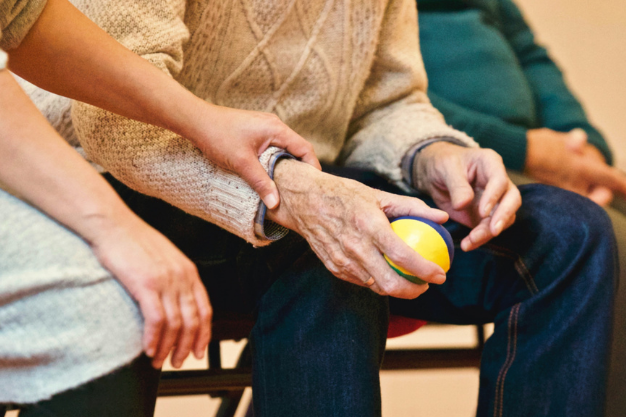 Terapia ocupacional para personas con demencia